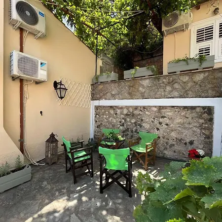 Secret Garden 1 Nafplio